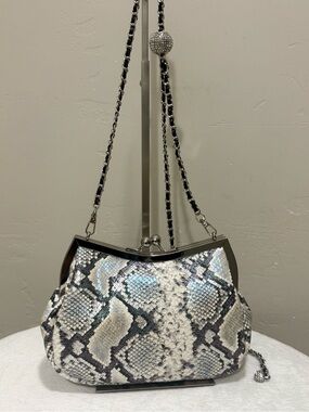 Unique Handmade Iridescent Leather Embossed Snakeskin Texture Kisslock Frame Bag